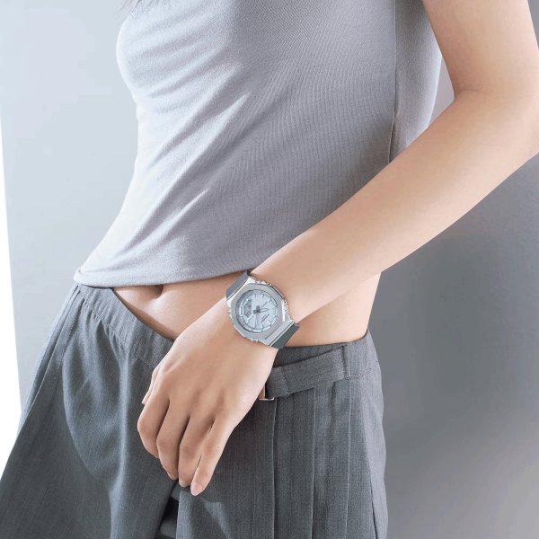 Casio GM-S2110-2A